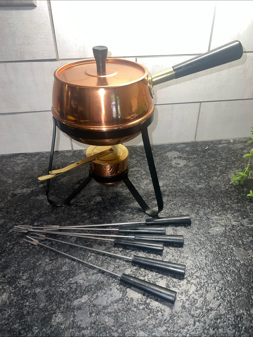Vintage Coppercraft Copper Fondue set with lid for 6 in excellent condition.